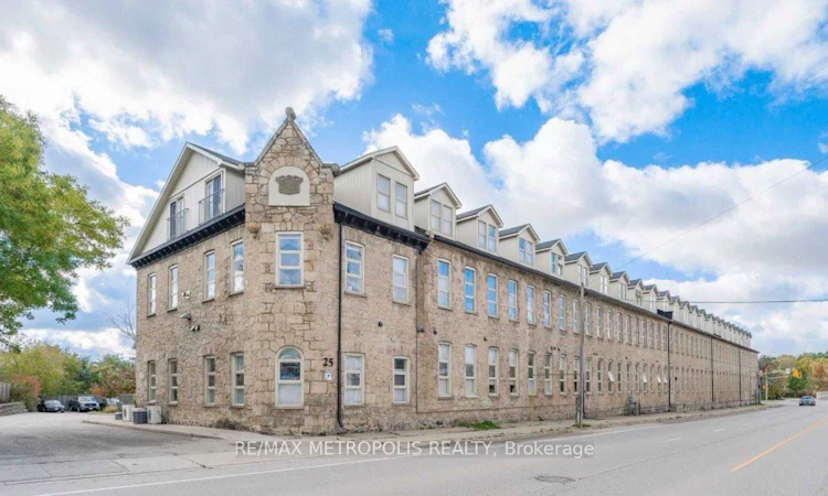 110-25 Concession Street