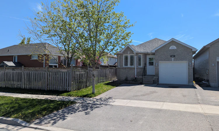 507 Clancy Crescent