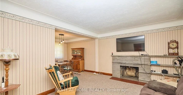 6357 Dorchester Road, Niagara Falls, ON, L2G 5T4 - 4