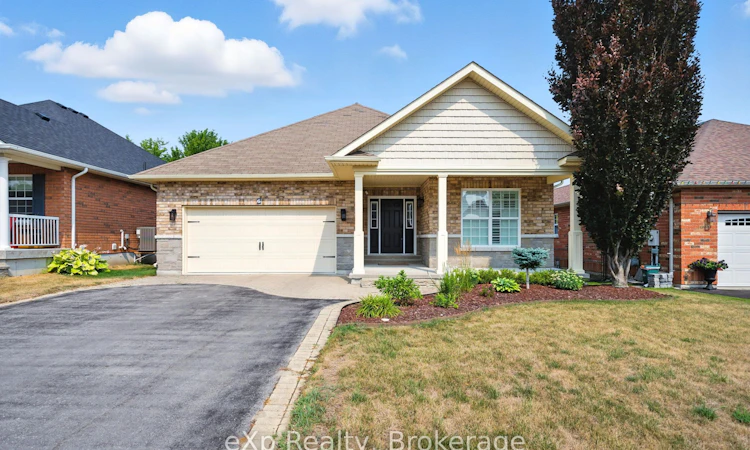 6 Cortland Way