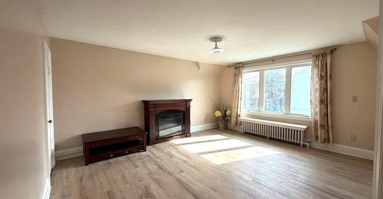 218 Weber Street E, Kitchener, ON, N2H 1E8 - 7