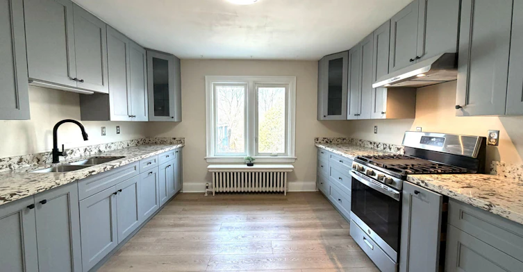 218 Weber Street E, Kitchener, ON, N2H 1E8 - 4