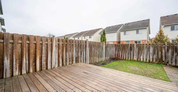 27 Max Becker Drive, Kitchener, ON, N2E 3V7 - 13