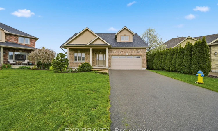 16 Amber Place