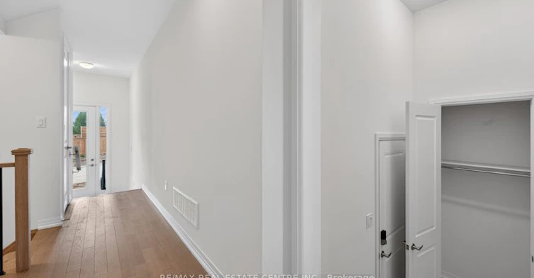 489 Jack Wilford Way, Oxford Station, ON, N4S 0G7 - 4