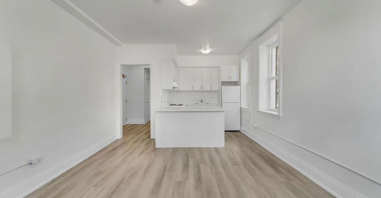 4-104 Sherman Avenue S, Hamilton, ON, L8M 2P8 - 4