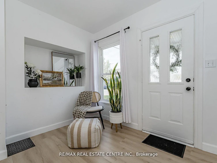 17 Dover Street, Woodstock, ON, N4S 3L7 - 3