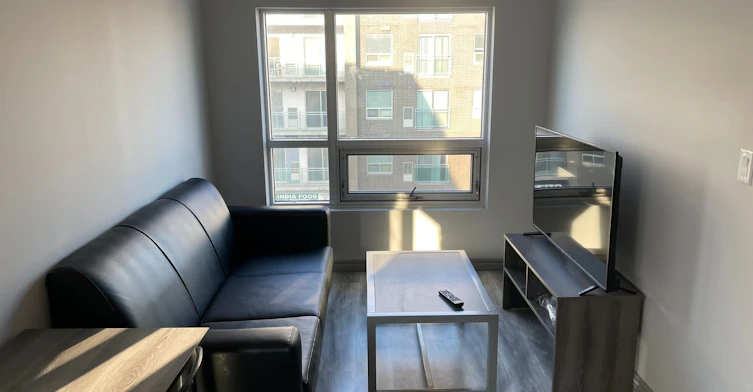 401H-275 Larch Street, Waterloo, ON, N2L 3R2 - 15