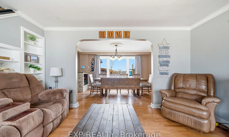 10 Valleyview Crescent