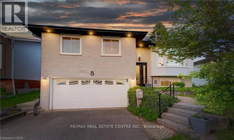 8 Esther Avenue