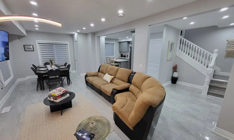 5595 Wesley Place