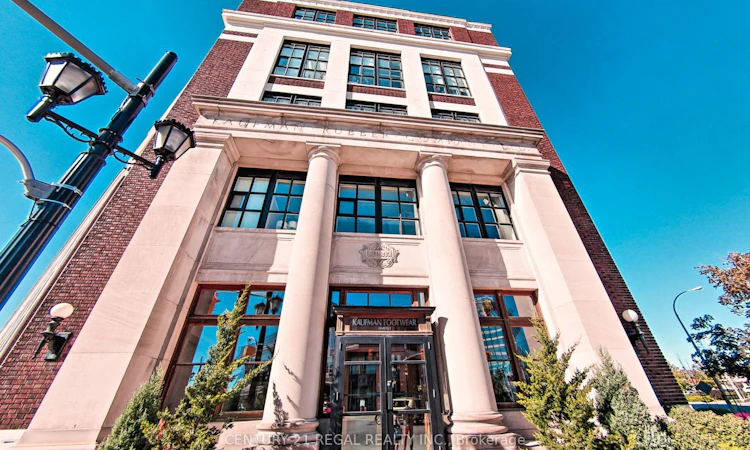 102-404 King Street W