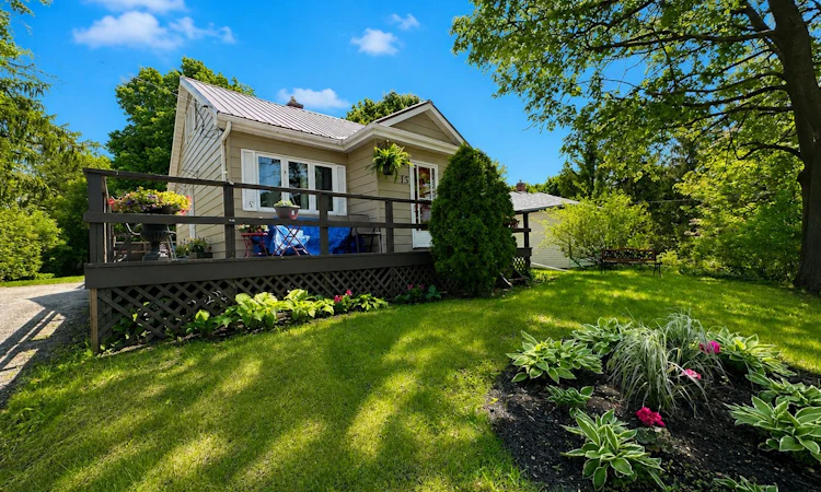 15 Millwood Road