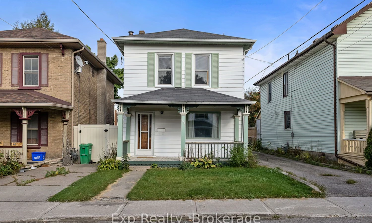 584 Maiden Lane