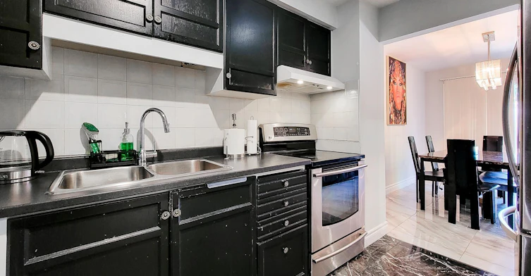 52-2 Royalwood Court, Hamilton, ON, L8E 4Z1 - 11