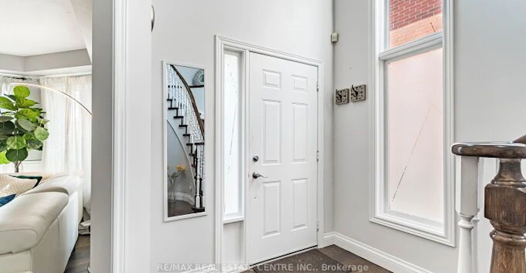 33 Strathroy Crescent, Hamilton, ON, L8B 0K9 - 4