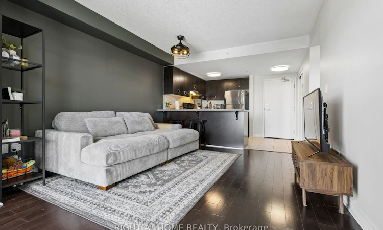 404-37 Goodwin Drive