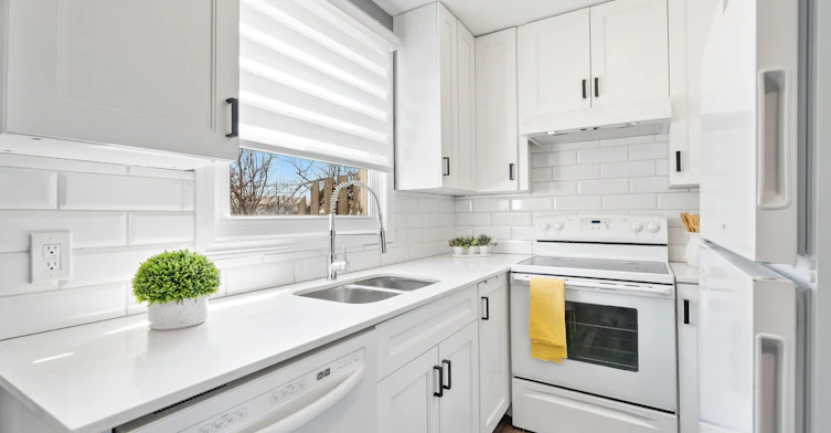 E-252 Bertie Street, Fort Erie, ON, L2A 1Z6 - 13