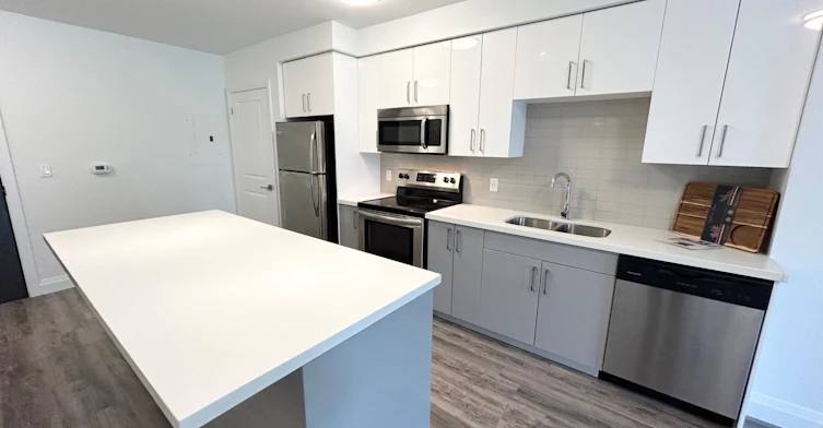 105-460B Belmont Avenue W, Kitchener, ON, N2M 0B3 - 4