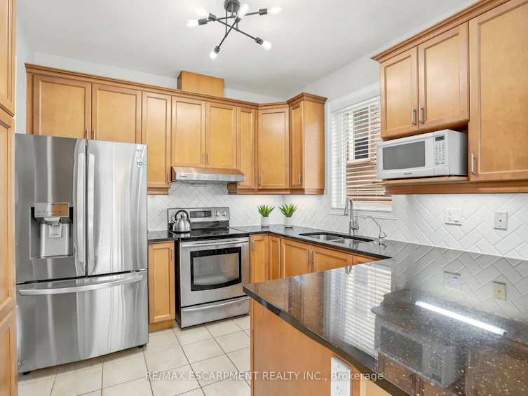 22 Cathedral Street, Hamilton, ON, L8B 0S3 - 13