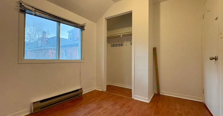 3-382 Earl Street, Kingston, ON, K7L 2J5 - 4