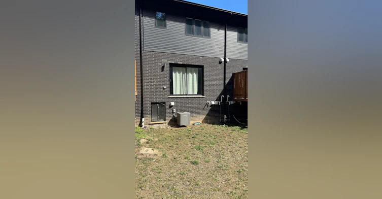 928 Robert Ferrie Drive, Kitchener, ON, N2R 0P9 - 2