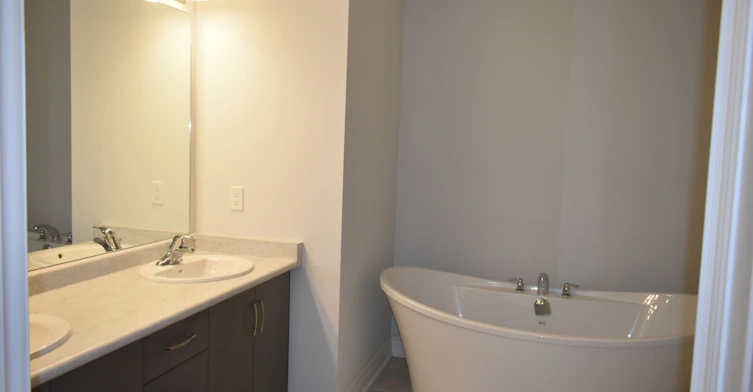 MAIN-106 Ridge Road, Fort Erie, ON, L0S 1N0 - 13