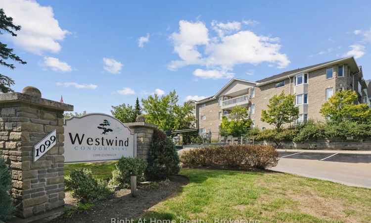 122B-1099 Clonsilla Avenue