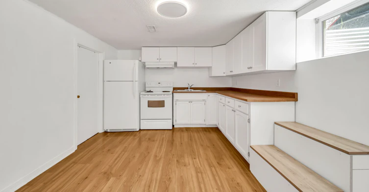 Lower-62 Greendale Crescent, Kitchener, ON, N2A 2R6 - 3
