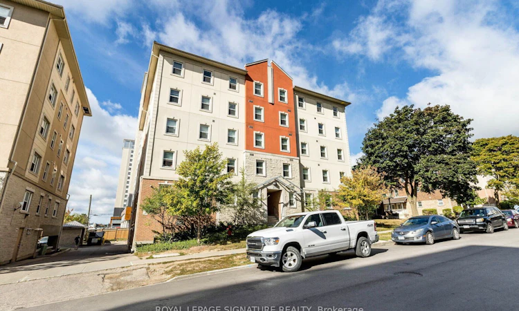 203-253 Lester Street