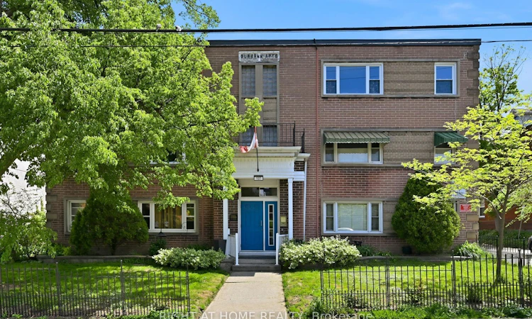 28-137 Emerald Street S