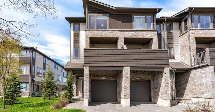 10-2060 Meadowgate Boulevard, London, ON, N6M 0H5