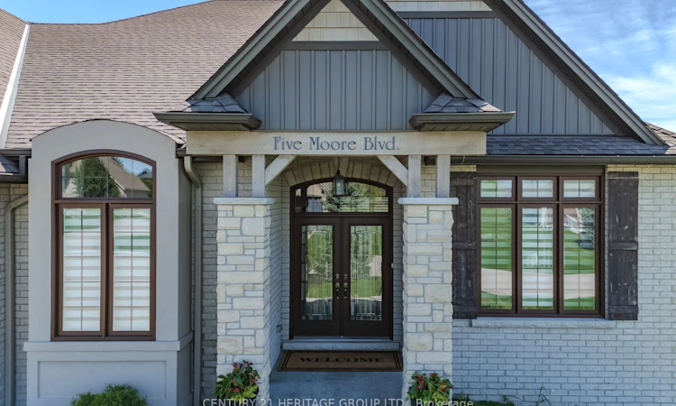 5 Moore Boulevard