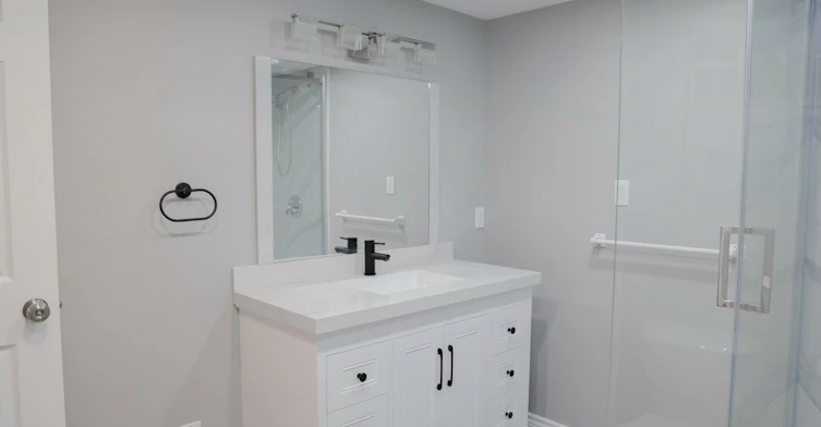 Lower-1 Crescent Court, Kawartha Lakes, ON, K9V 3Y8 - 17