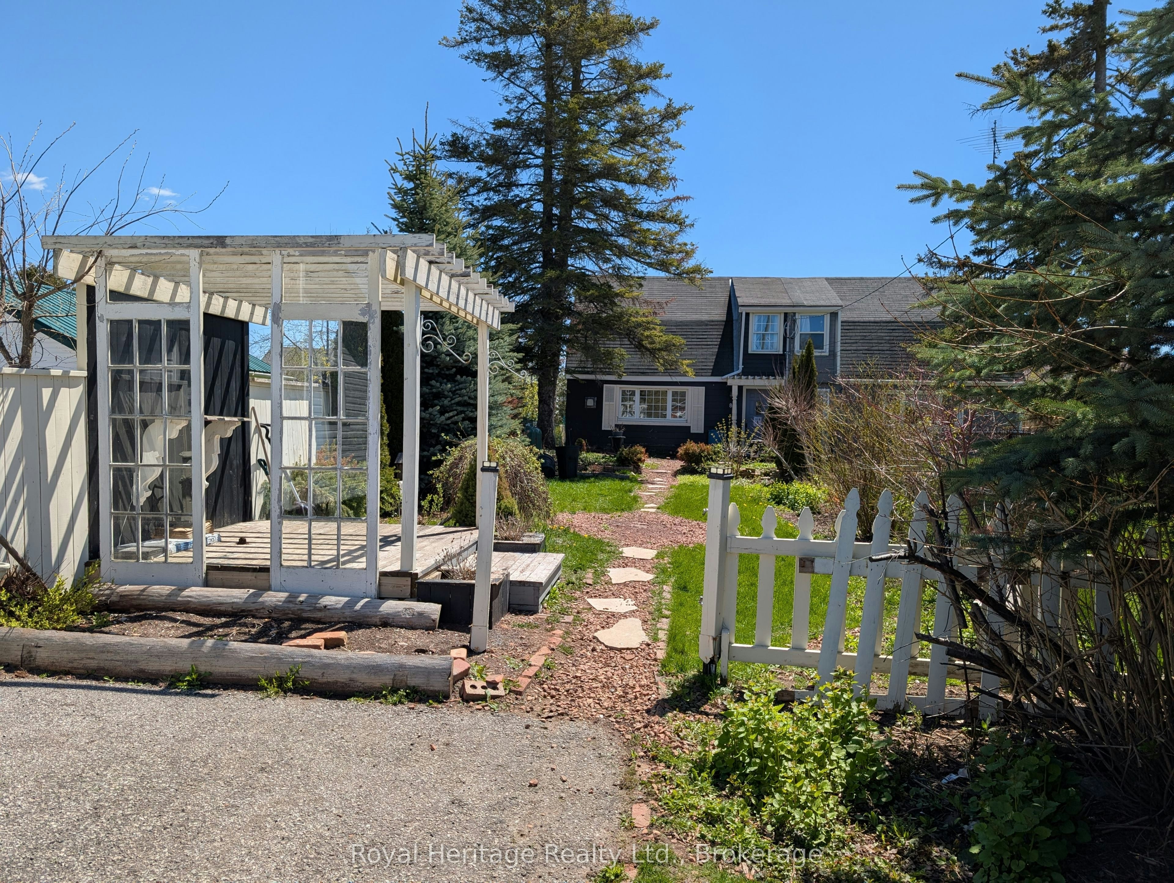 89 Lindsay Street, Kawartha Lakes, ON, K0M 1N0