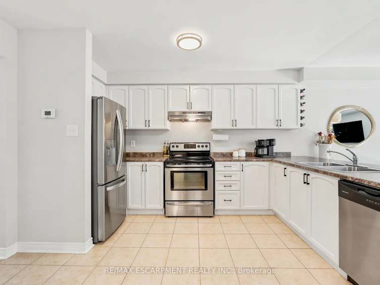 49 Blue Sky Trail, Hamilton, ON, L7L 1Z7 - 8