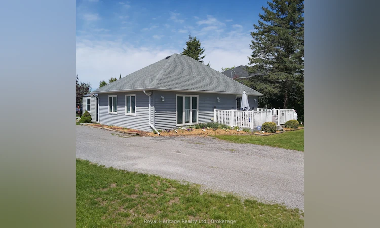 17 Fall's Bay Road