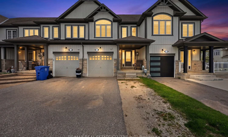 941 Cook Crescent
