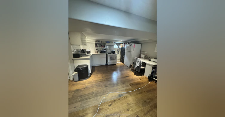Bsmnt-166 Erindale Avenue, Hamilton, ON, L8K 4R4
