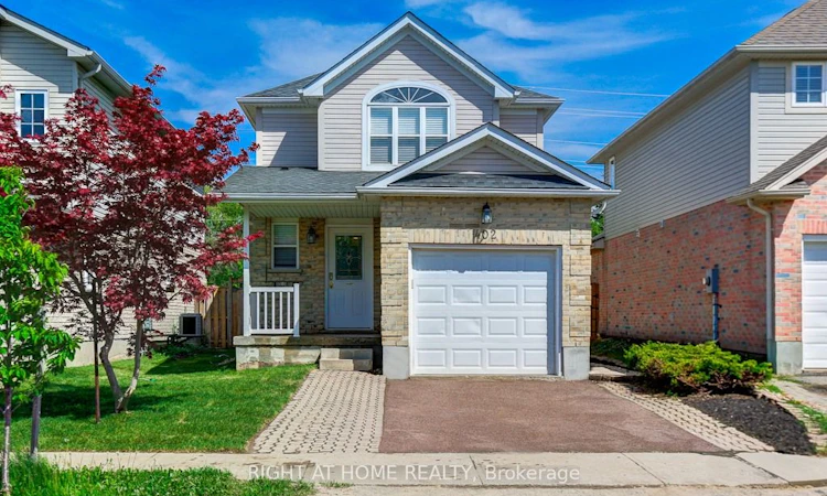 402 Lausanne Crescent