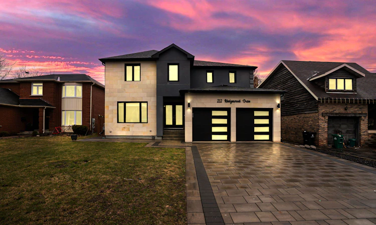 212 Wedgewood Drive