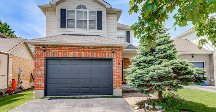 5 Tulip Drive, Tillsonburg, ON, N4G 5S6