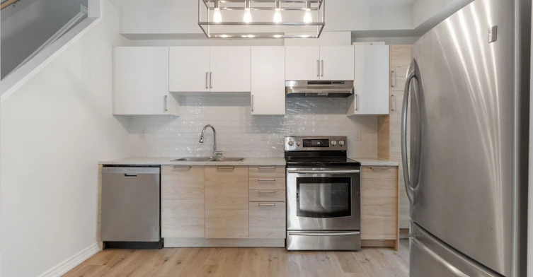 1-1045 Cannon Street E, Hamilton, ON, L8L 2H4 - 8
