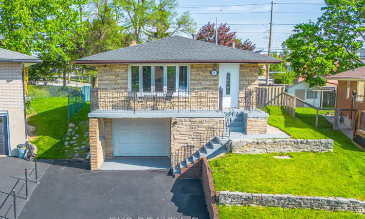 35 Hillsborough Crescent
