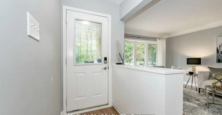 224 River Road E, Kitchener, ON, N2B 2G8 - 4