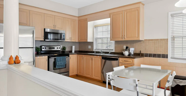 600 Winterberry Avenue, Waterloo, ON, N2V 2W5 - 5