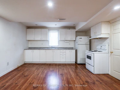 154-156 Freelton Road - 4