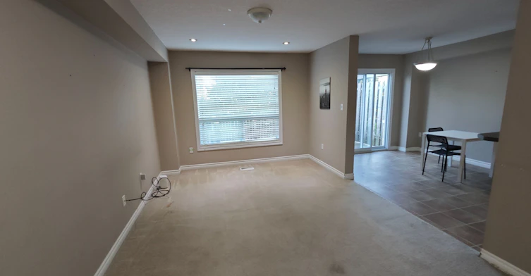370 Sauve Crescent, Waterloo, ON, N2T 2Y9 - 4