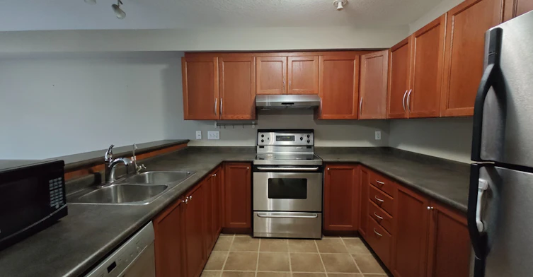 370 Sauve Crescent, Waterloo, ON, N2T 2Y9 - 6