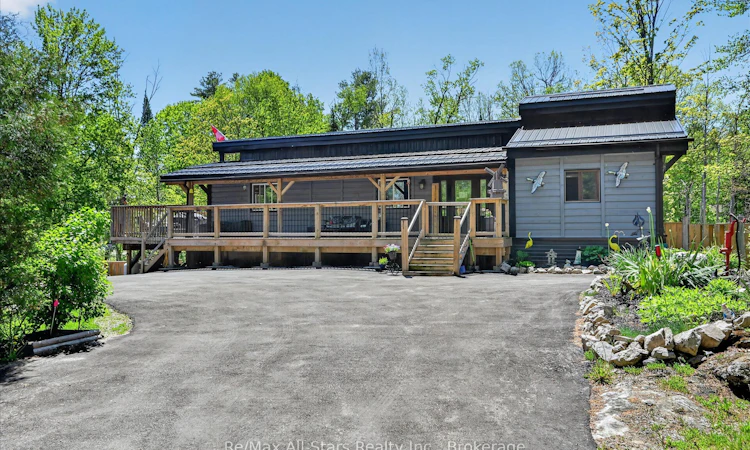 28 Pine Ridge Road